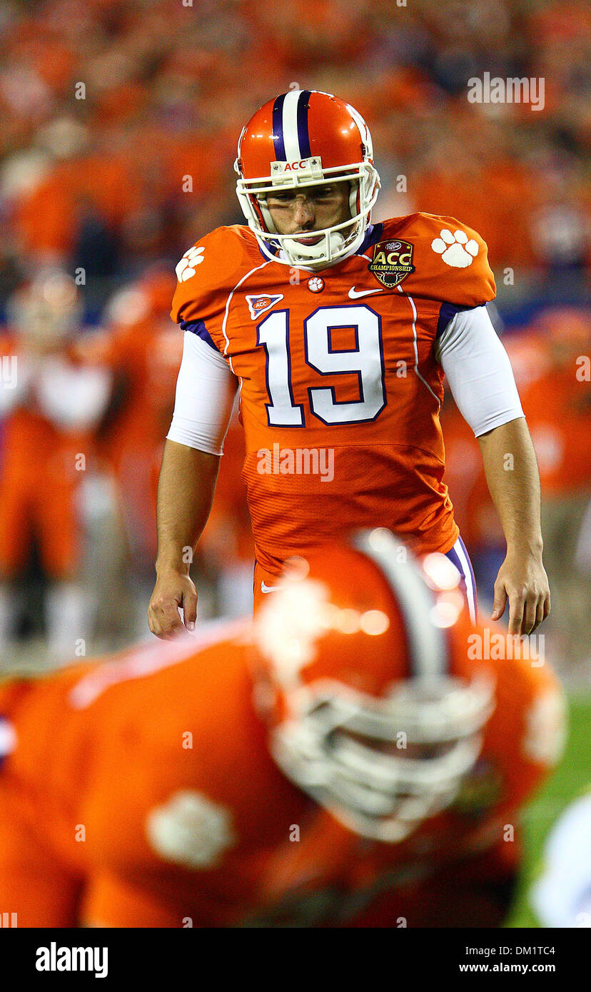 Clemson punter Richard Jackson #19 sets up for a field goal during the first half of the Dr Pepper Atlantic Coast Conference Football Championship Game between the Georgia Tech Yellow Jackets and the Clemson Tigers being played at Raymond James Stadium in Tampa, FL. (Credit Image: © Chris Grosser/Southcreek Global/ZUMApress.com) Stock Photo