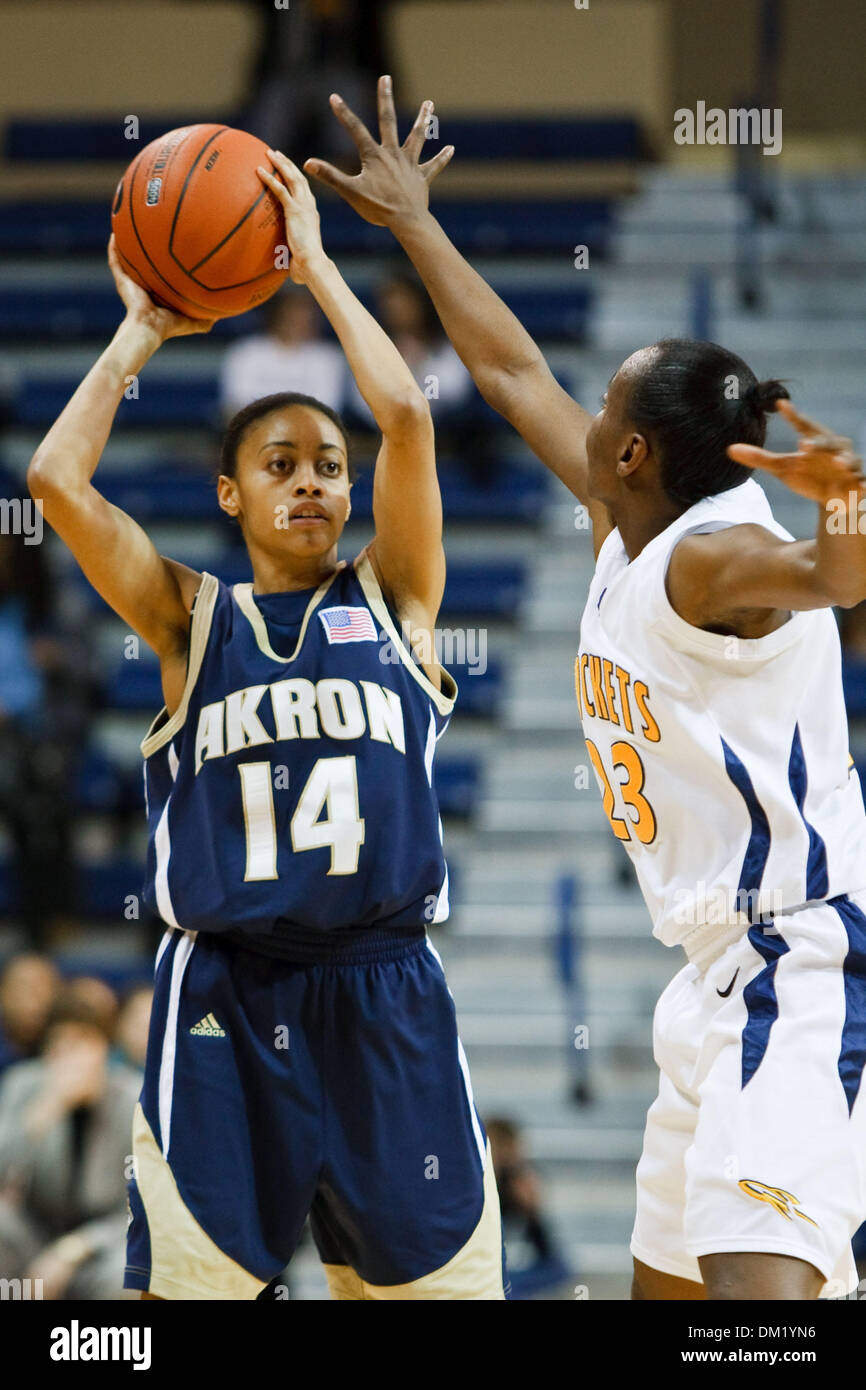 Akron's Natasha Williams (14) looks to pass the ball as Toledo's Jessica Williams (23) sticks a hand in her face during first-half game action.  Toledo defeated Akron 74-68 at Savage Arena in Toledo, Ohio. (Credit Image: © Scott Grau/Southcreek Global/ZUMApress.com) Stock Photo