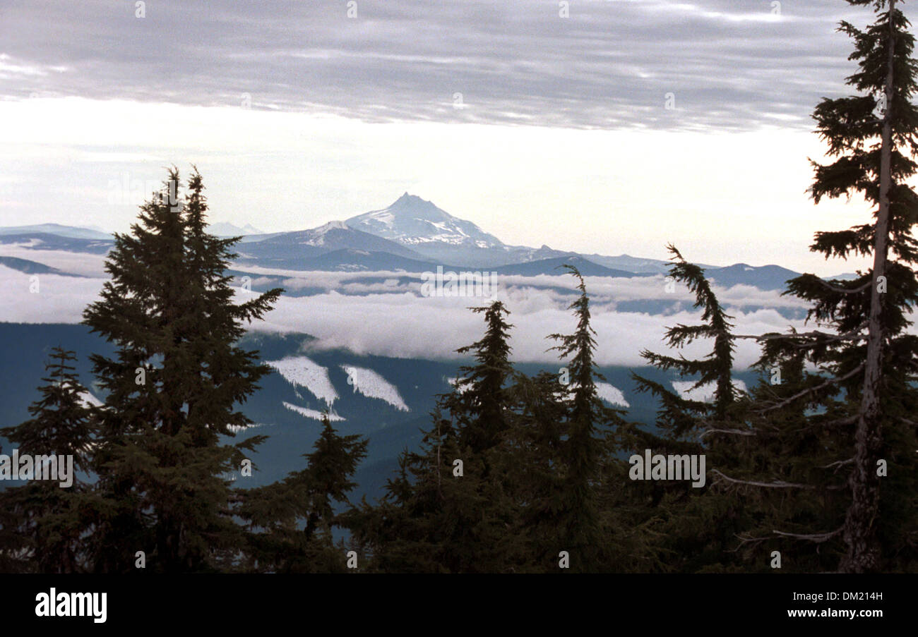 Mount Hood stratovolcano Cascade Volcanic Arc northern Oregon USA, Stock Photo