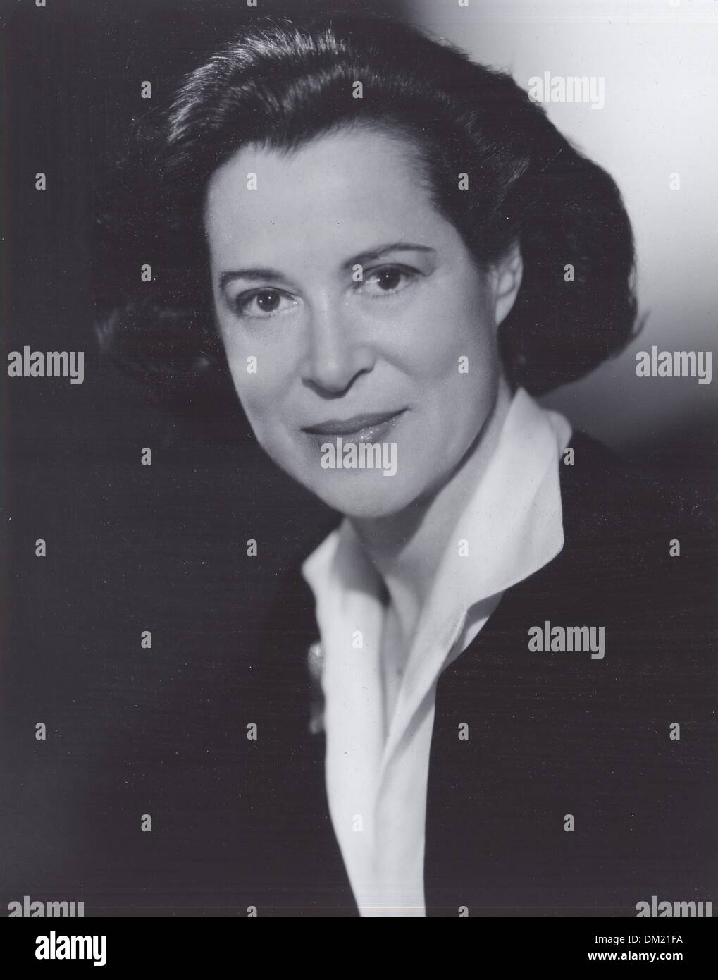 Kitty carlisle hi-res stock photography and images - Alamy