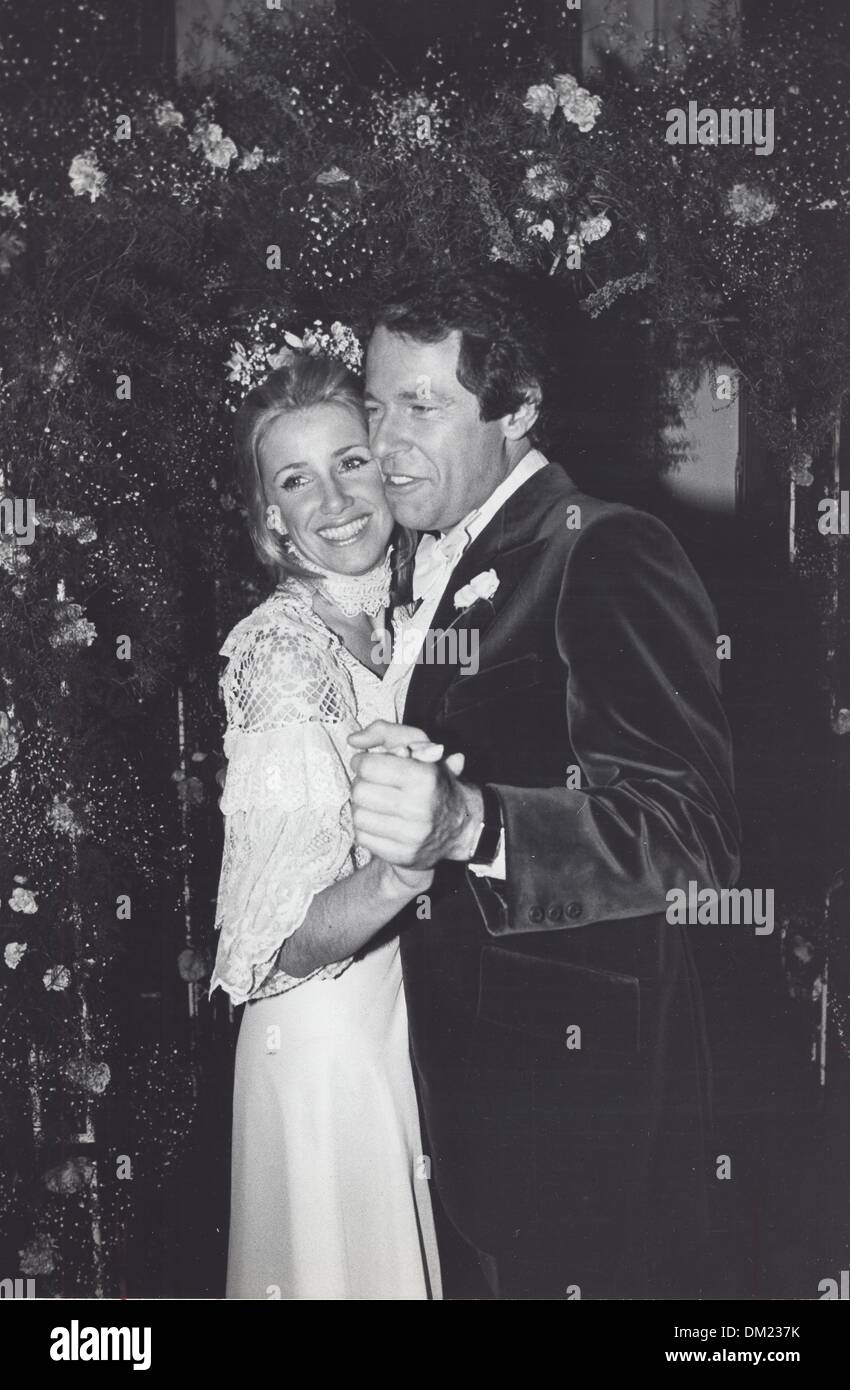 SUZANNE SOMERS with husband during their wedding.Supplied by Photos, inc.(Credit Image: © Supplied By Globe Photos, Inc/Globe Photos/ZUMAPRESS.com) Stock Photo