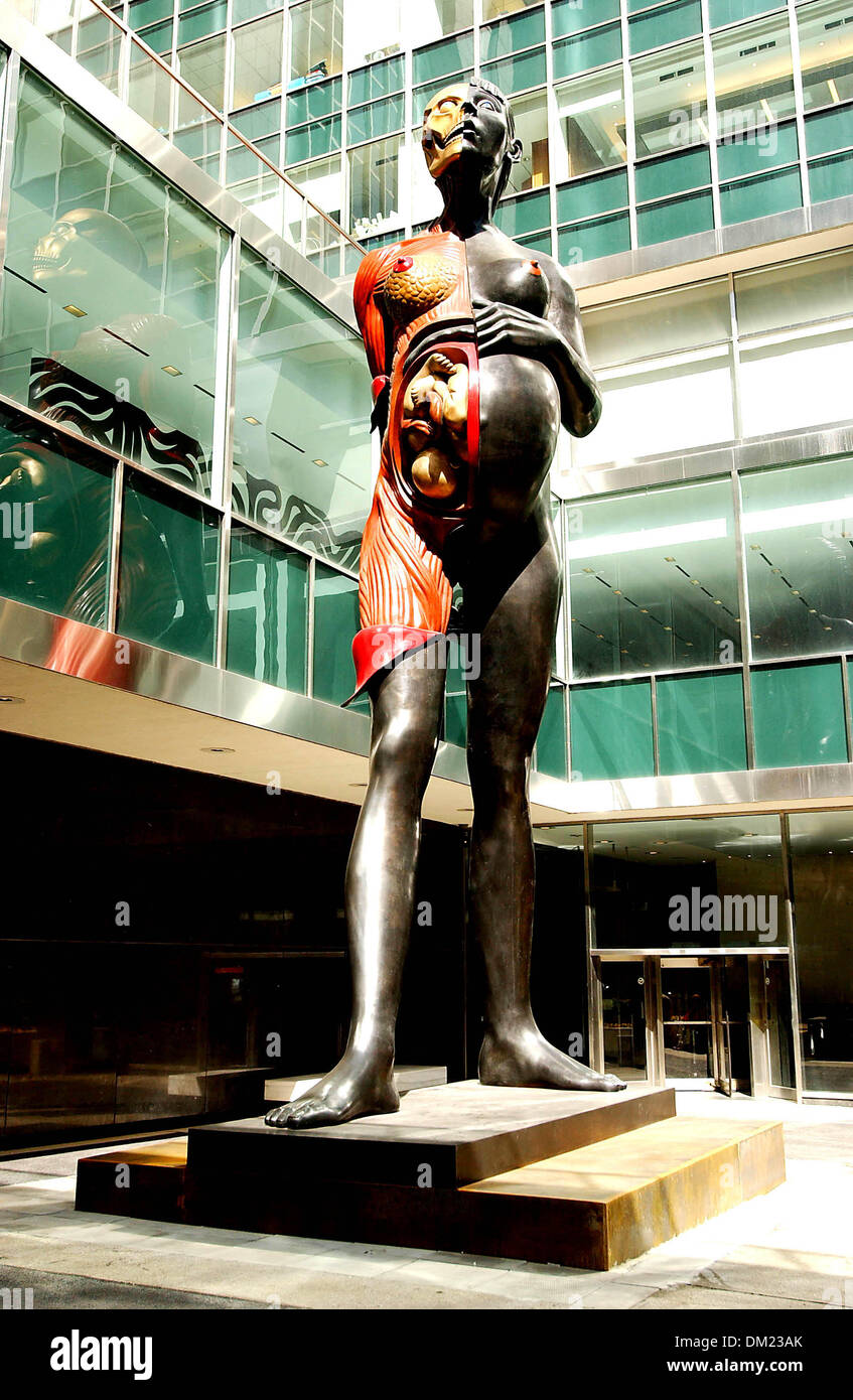 Aug. 6, 2001 - K42248AR.DAMIEN HIRST'S SCULPTURE.''THE VIRGIN MOTHER'' .AT  LEVER HOUSE, 390 PARK AVE, BETWEEN .53RD STREET AND 54TH STREET, .NEW YORK  CITY..03-16-2005. ANDREA RENAULT- 2005.(Credit Image: © Globe  Photos/ZUMAPRESS.com Stock