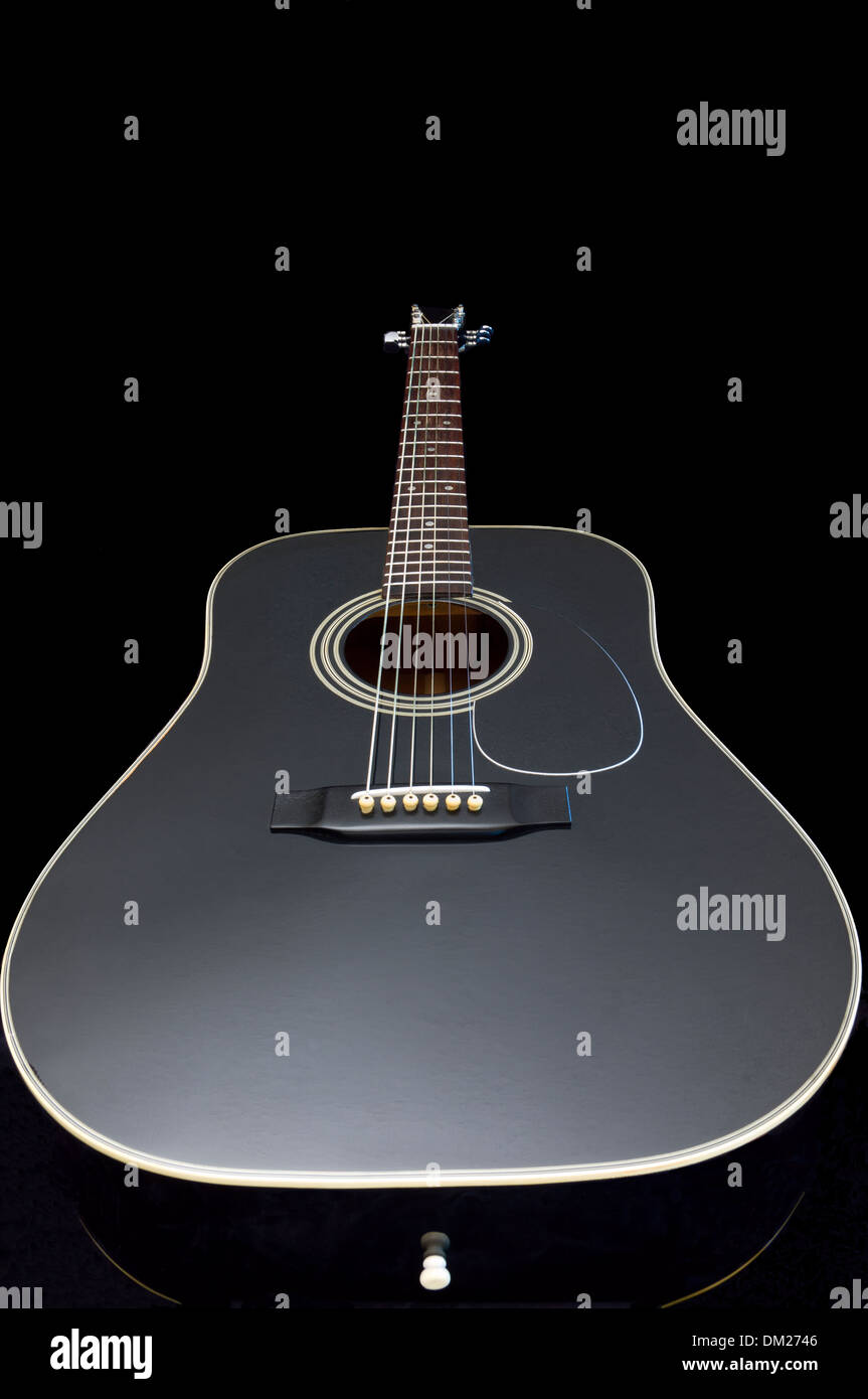 Acoustic black guitar fretboard hi-res stock photography and images - Alamy