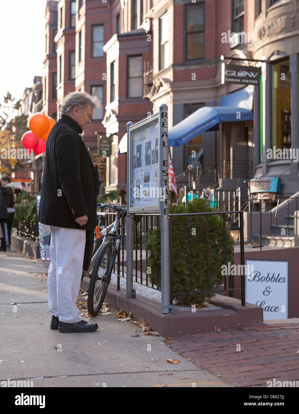 Newbury Street in the Back Bay area of Boston is a vibrant shopping and