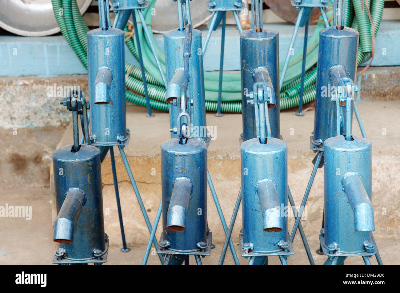 Hand water pump hires stock photography and images Alamy