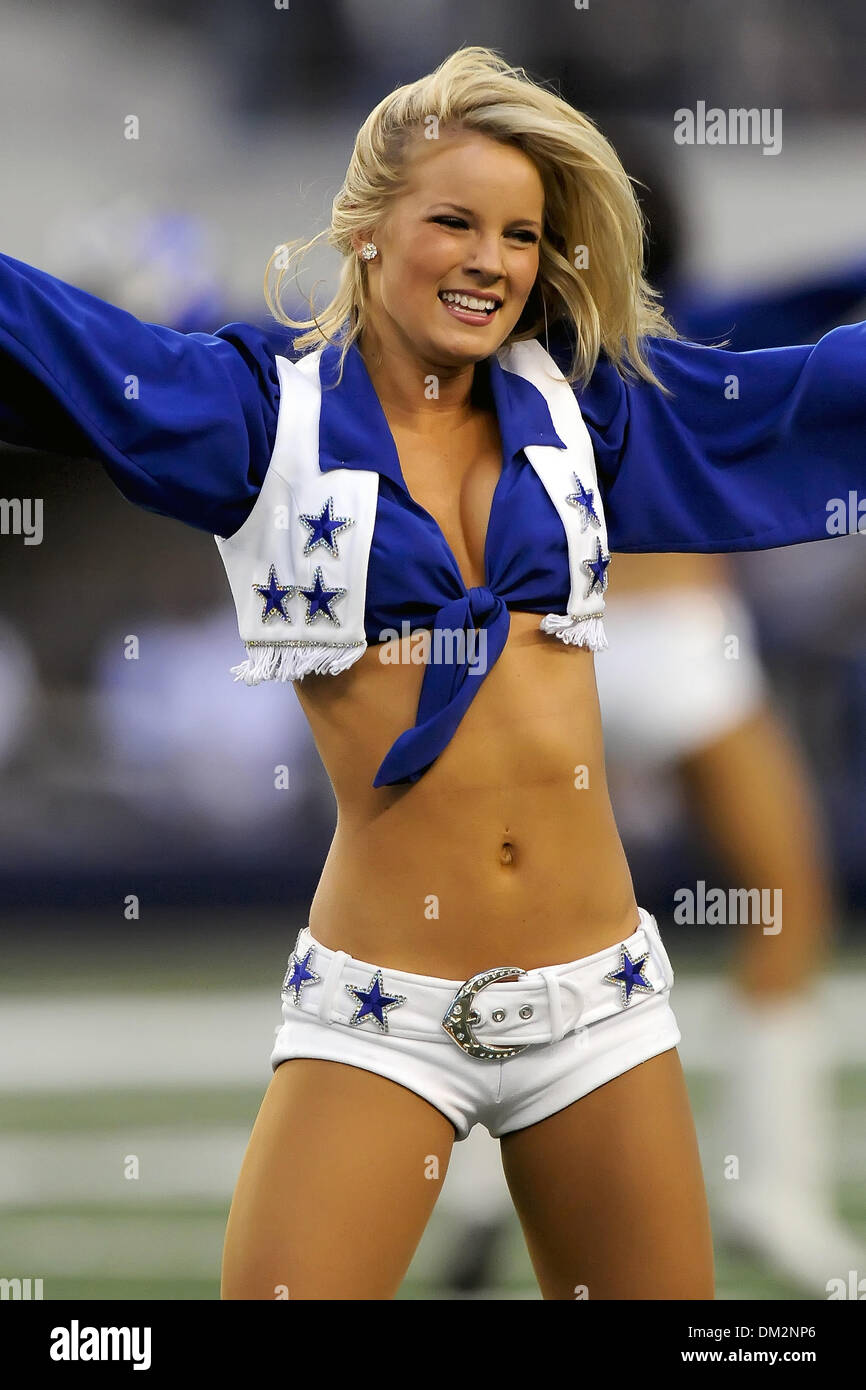 Members of the famous Dallas Cowboys Cheerleaders at the NFL football game  between the San Diego Chargers and Dallas Cowboys at Cowboys Stadium in  Arlington, Texas. (Credit Image: © Steven Leija/Southcreek  Global/ZUMApress.com