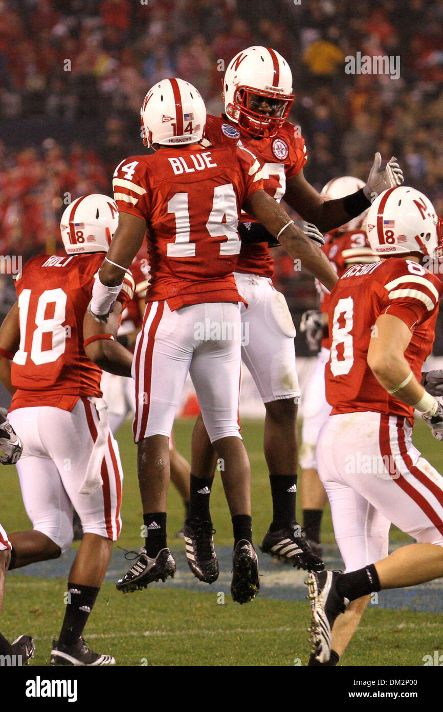 Nebraska Cornhuskers battle against the Arizona Wildcats in the 31st
