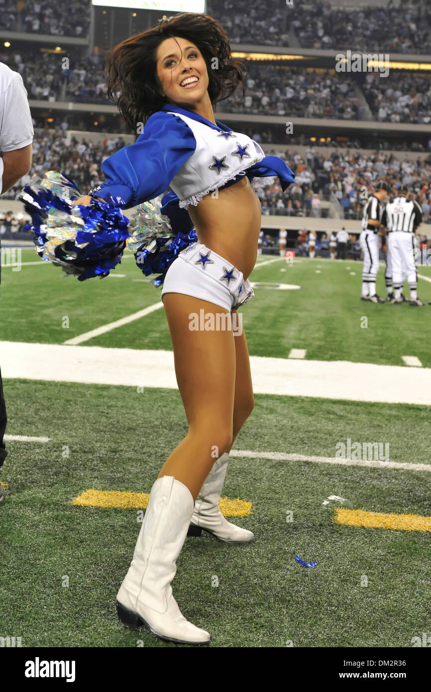 Dallas Cowboy cheerleaders during the NFL NFC Playoffs football game