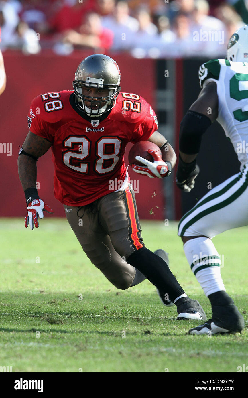 Tampa Bay Buccaneers running back Derrick Ward (28) rushes for a first down  during the NFL football game between the New York Jets and Tampa bay  Buccaneers at Raymond James Stadium in