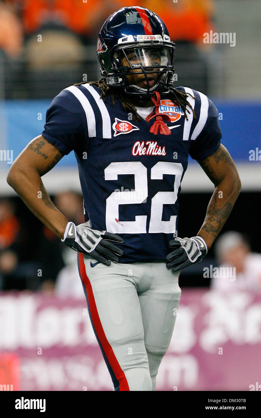 Ole Miss flanker Dexter McCluster was named the Cotton Bowl MVP ...