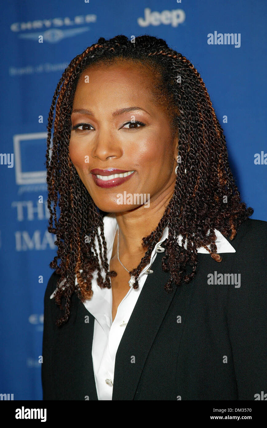 Feb. 23, 2002 - Los Angeles, CALIFORNIA - 33rd NAACP IMAGE AWARDS.AT THE UNIVERSAL AMPHITHEATRE LOS ANGELES CA..ANGELA BASSETT. FITZROY BARRETT /    2-23-2002        K24180FB         (D)(Credit Image: © Globe Photos/ZUMAPRESS.com) Stock Photo