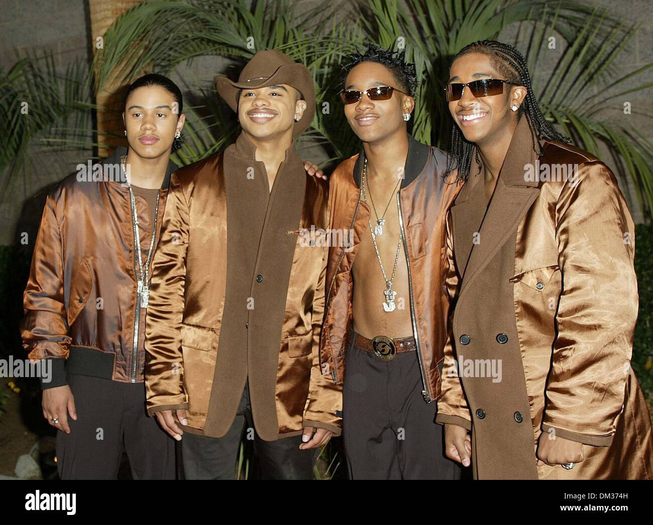 B2k 2002 billboard music mgm hi-res stock photography and