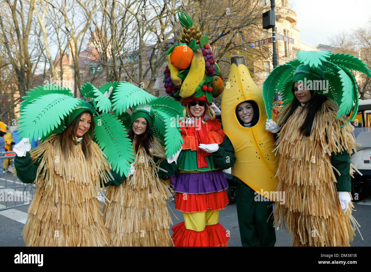Nov 28 2013 New York New York U S 87th Annual Macy S Stock Photo Alamy