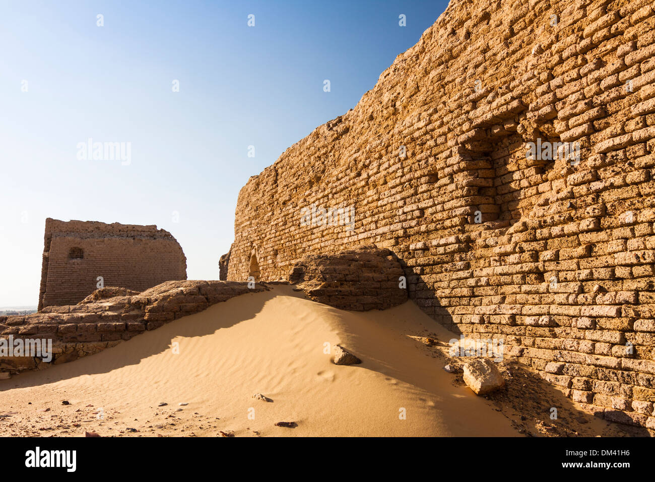 Ruins of the temple and fortress of An-Nadura at Al-Kharga, Egypt Stock Photo