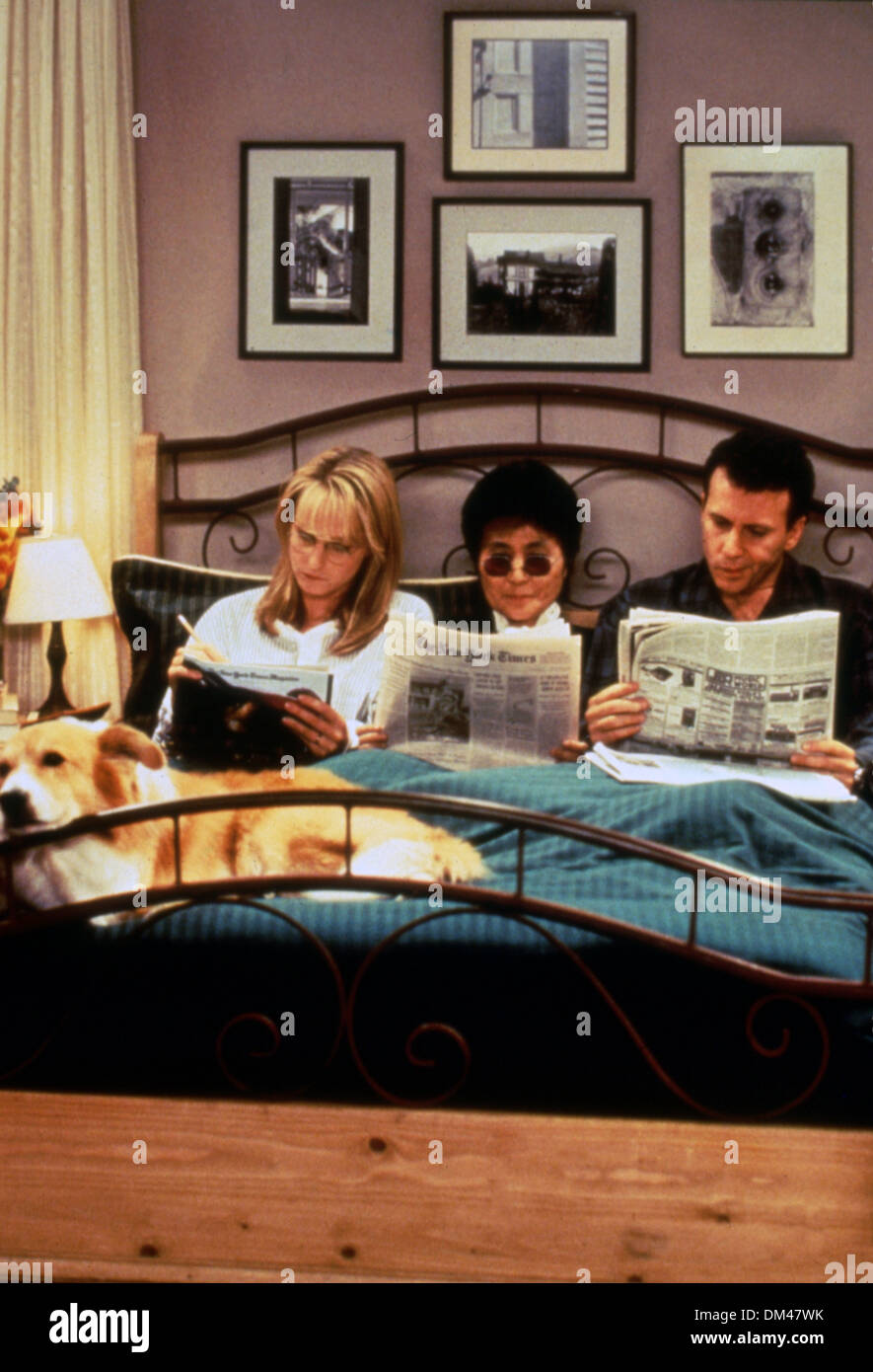 MAD ABOUT YOU (TV) HELEN HUNT, YOKO ONO, PAUL REISER, MAYU 021 Stock