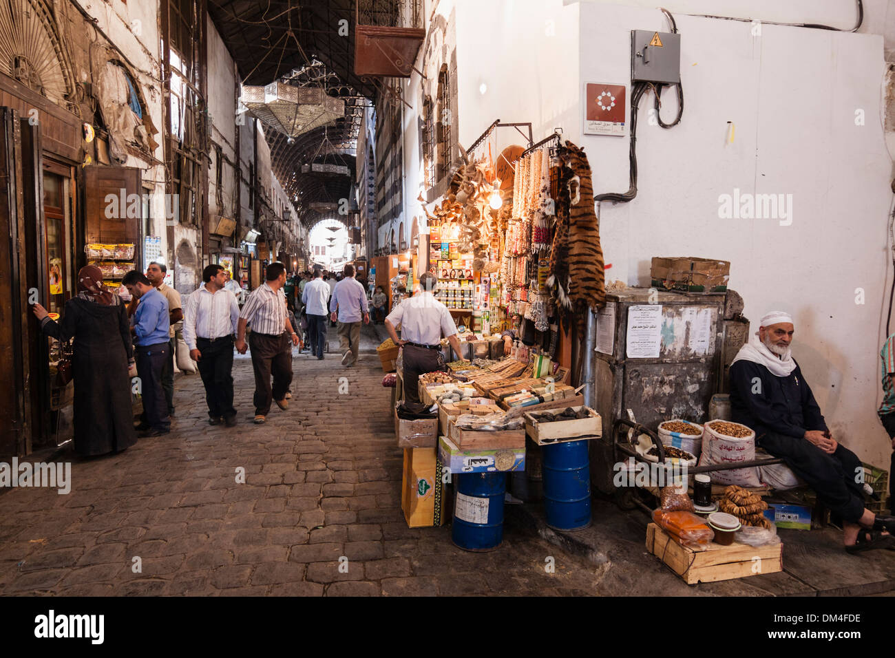 Damascus syria shops hires stock photography and images Alamy