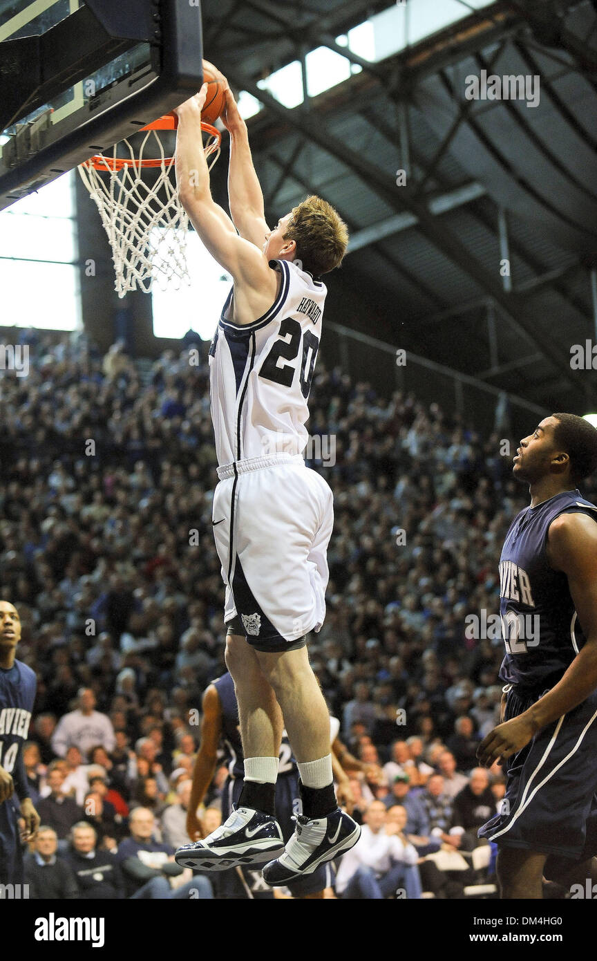 Bulldogs Gordon Hayward scores a last-second shot to win the over the  Musketeers. Butler wins 69-68 over Xavier.(20) Gordon Hayward. (Credit  Image: © Mike Taylor/Southcreek Global/ZUMApress.com Stock Photo - Alamy