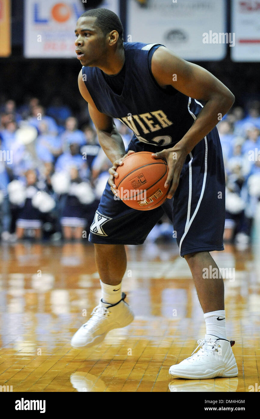 Bulldogs Gordon Hayward scores a last-second shot to win the over the  Musketeers. Butler wins 69-68 over Xavier.(20) Gordon Hayward. (Credit  Image: © Mike Taylor/Southcreek Global/ZUMApress.com Stock Photo - Alamy