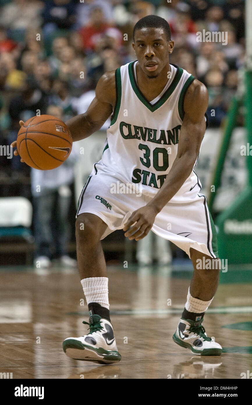 19 December 2009: Cleveland State Vikings Norris Cole (30) during the NCAA  college basketball game between the #6 West Virginia Mountaineers and the  Cleveland State Vikings at the Wolstein Center on the