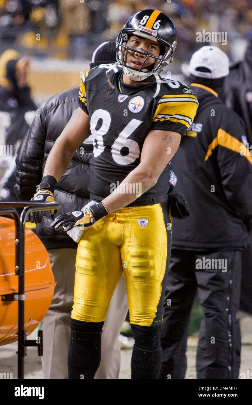 20 December: Pittsburgh Steelers Hines Ward (86) warms up on the sidelines  during the NFL football game between the Green Bay Packers and the  Pittsburgh Steelers at Heinz Field in Pittsburgh, Pennsylvania.
