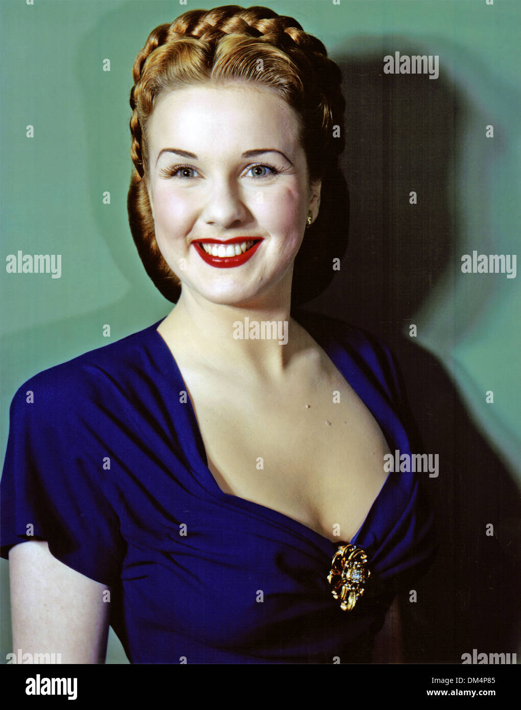 DEANNA DURBIN  (1921-2013) Cnadian singer and film actress about  1940 Stock Photo