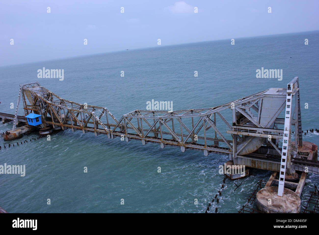 Pamban cantilever Bridge on the Palk Strait Stock Photo - Alamy
