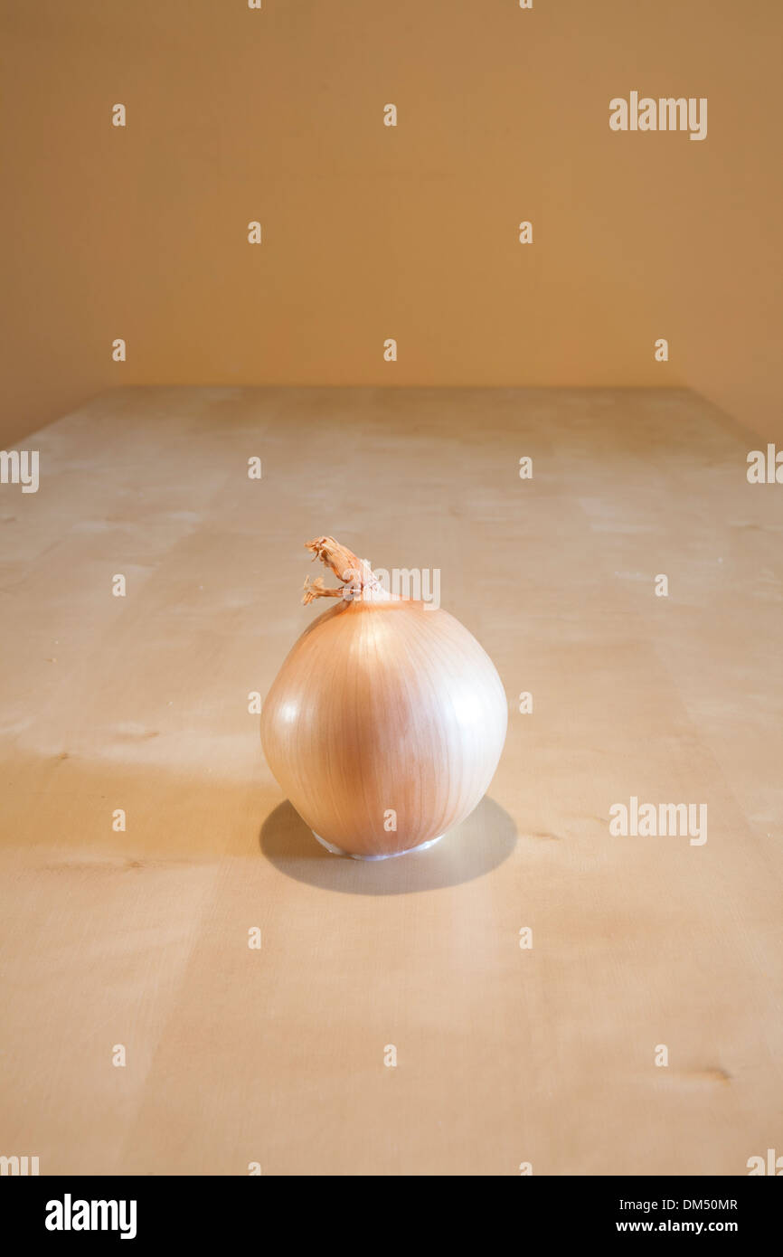 Yellow onion hi-res stock photography and images - Alamy