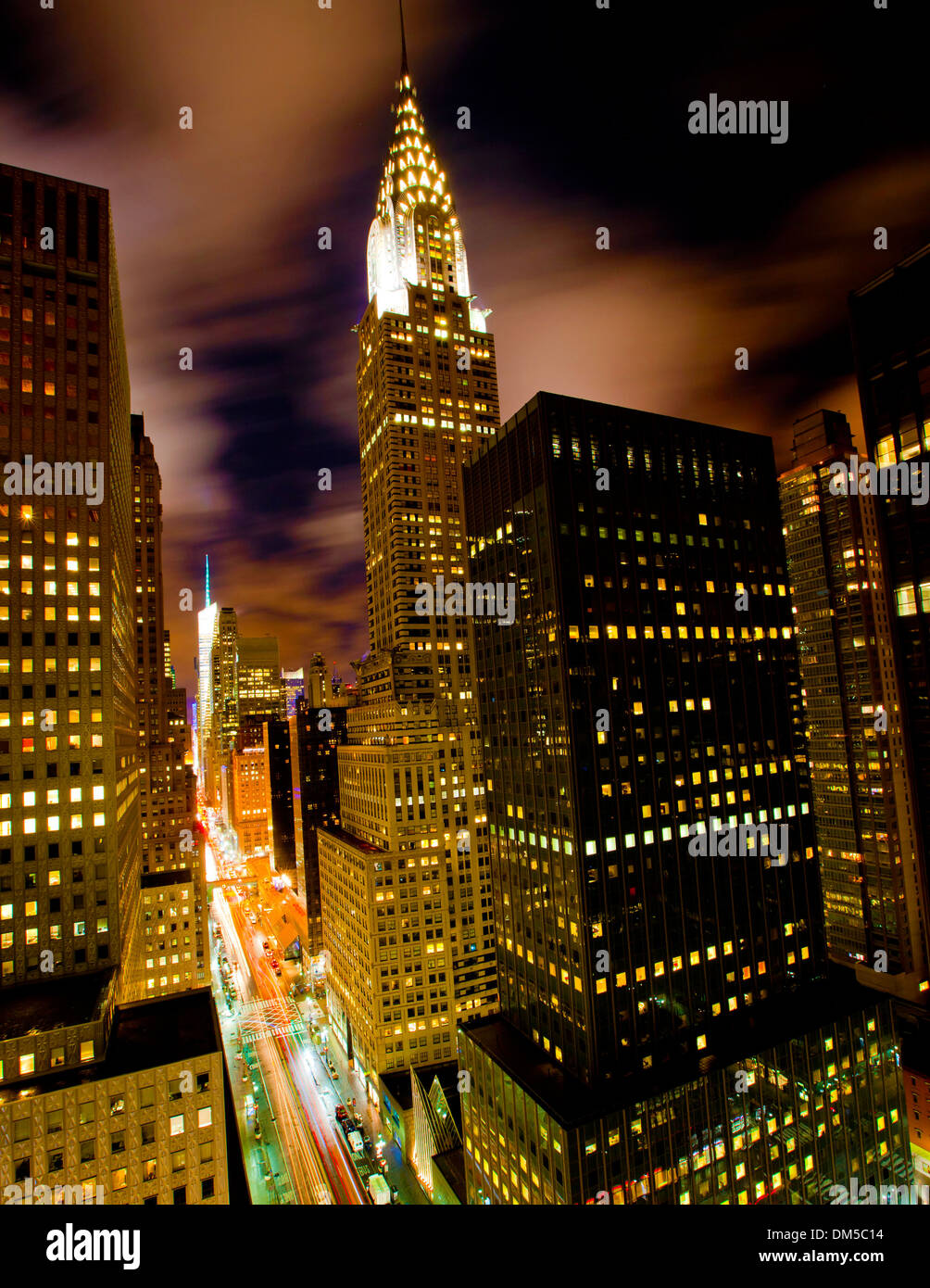 Chrysler building night hi-res stock photography and images - Alamy