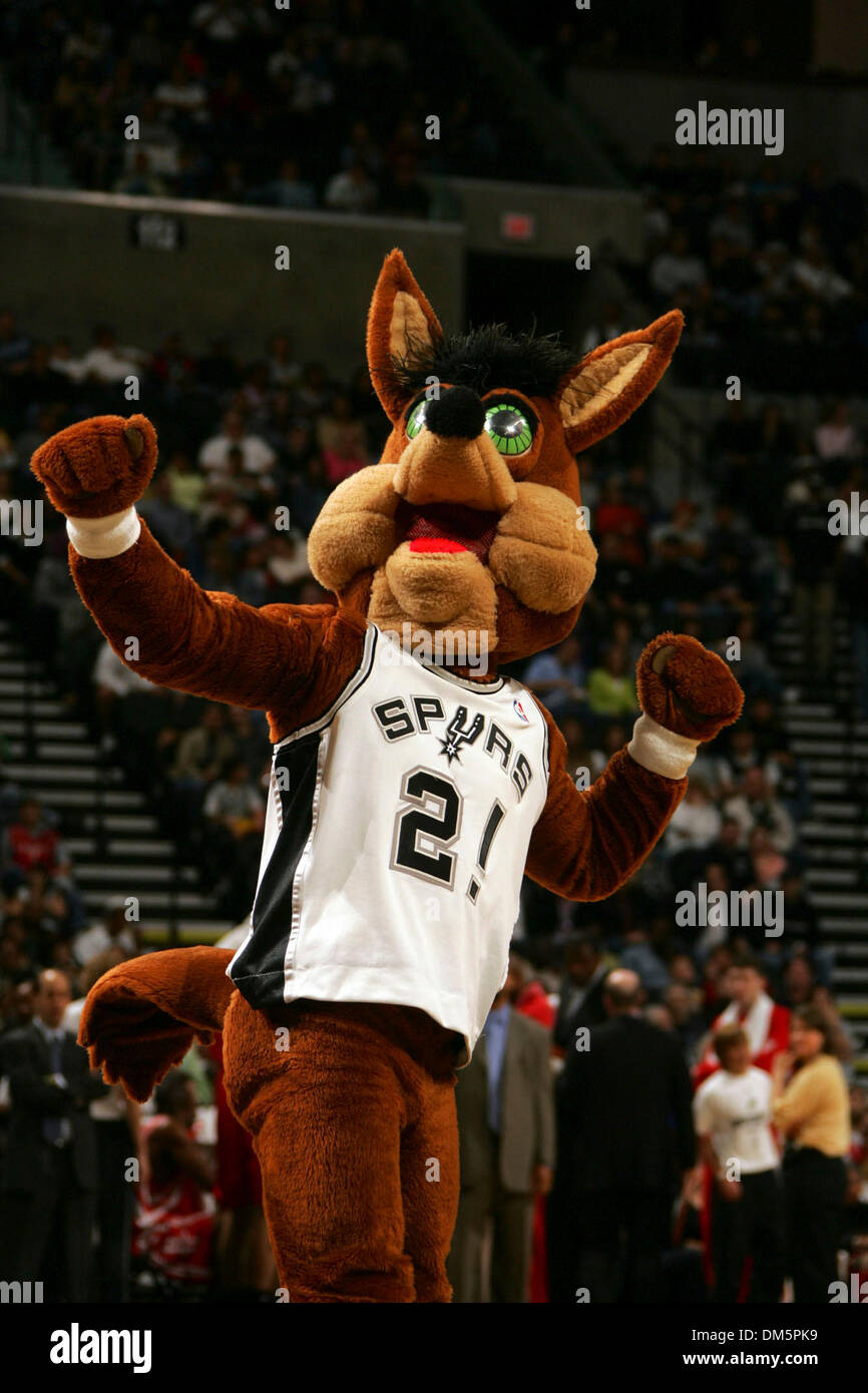 spurs coyote jersey