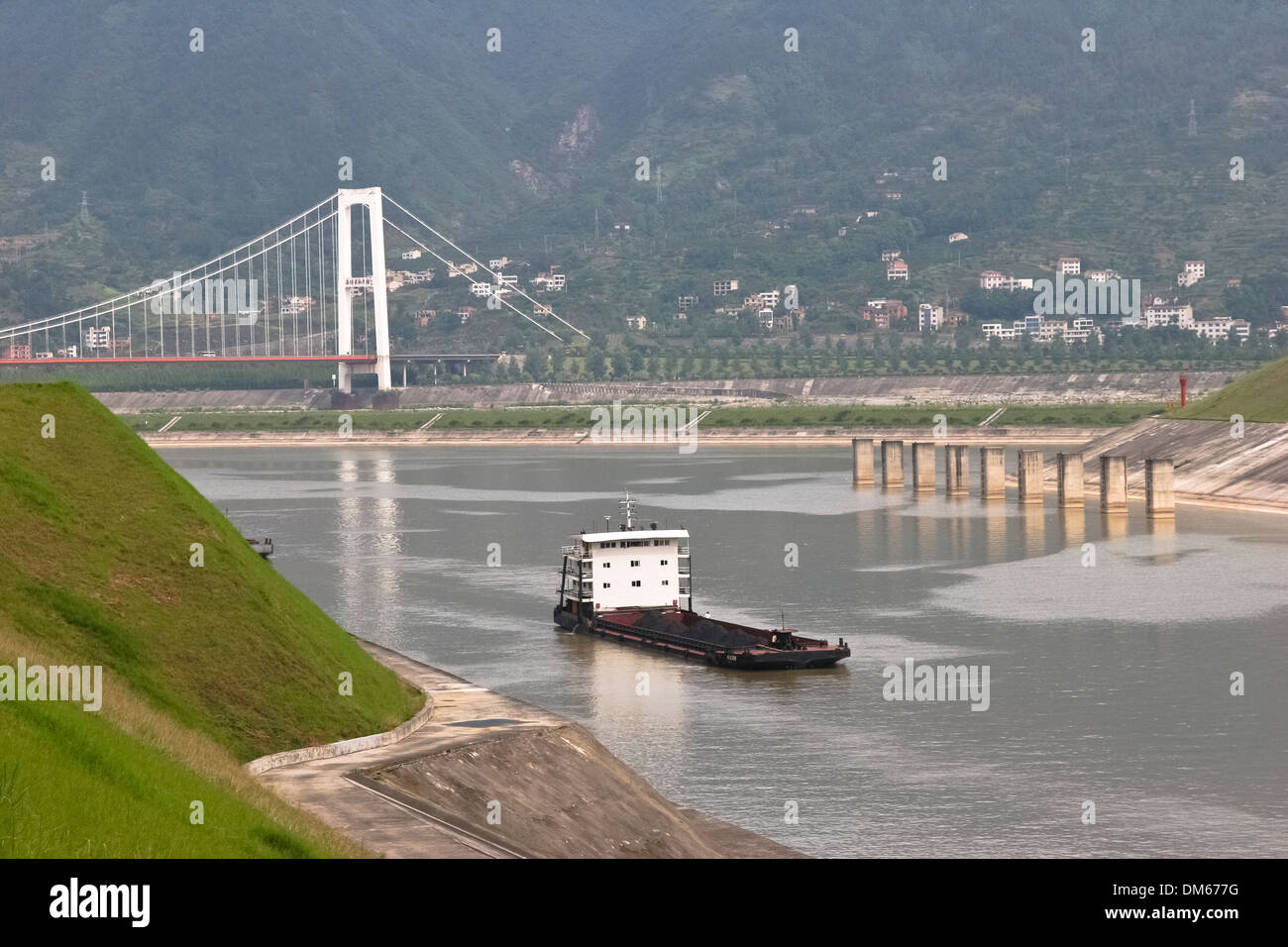 Cargo ship on the Yangtze River, China Stock Photo - Alamy