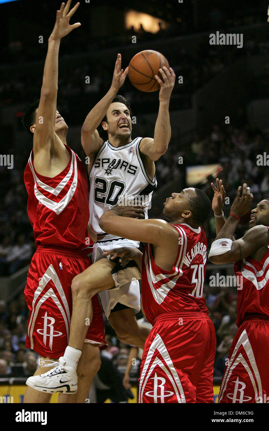 yao ming standing dunk