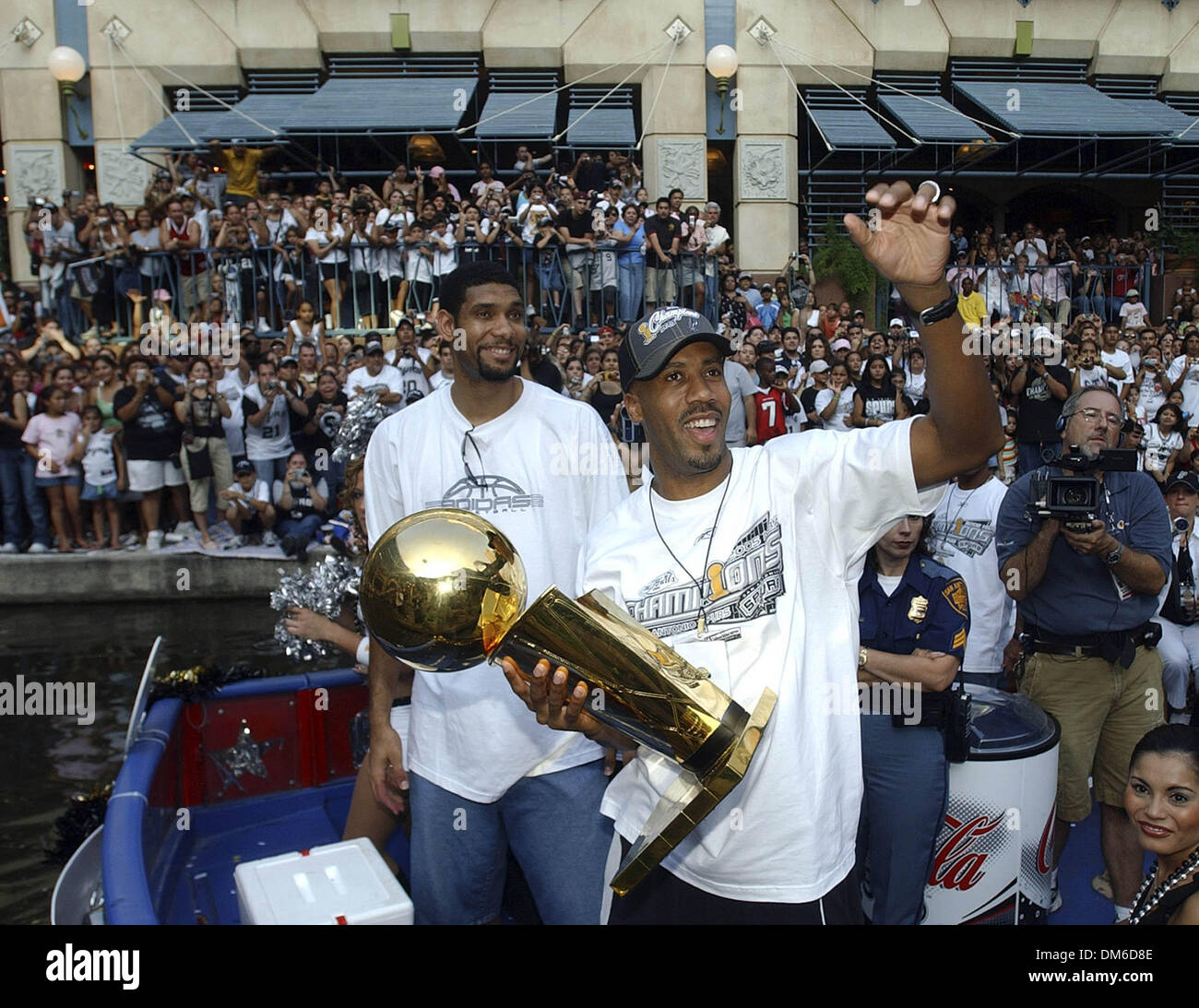 Jun 25, 2005; San Antonio , TX, USA; Spurs' headcoach GREGG POPOVICH speaks  to the crowd during the championship celebration held Saturday June 25,  2005 at the Alamodome. Mandatory Credit: Photo by