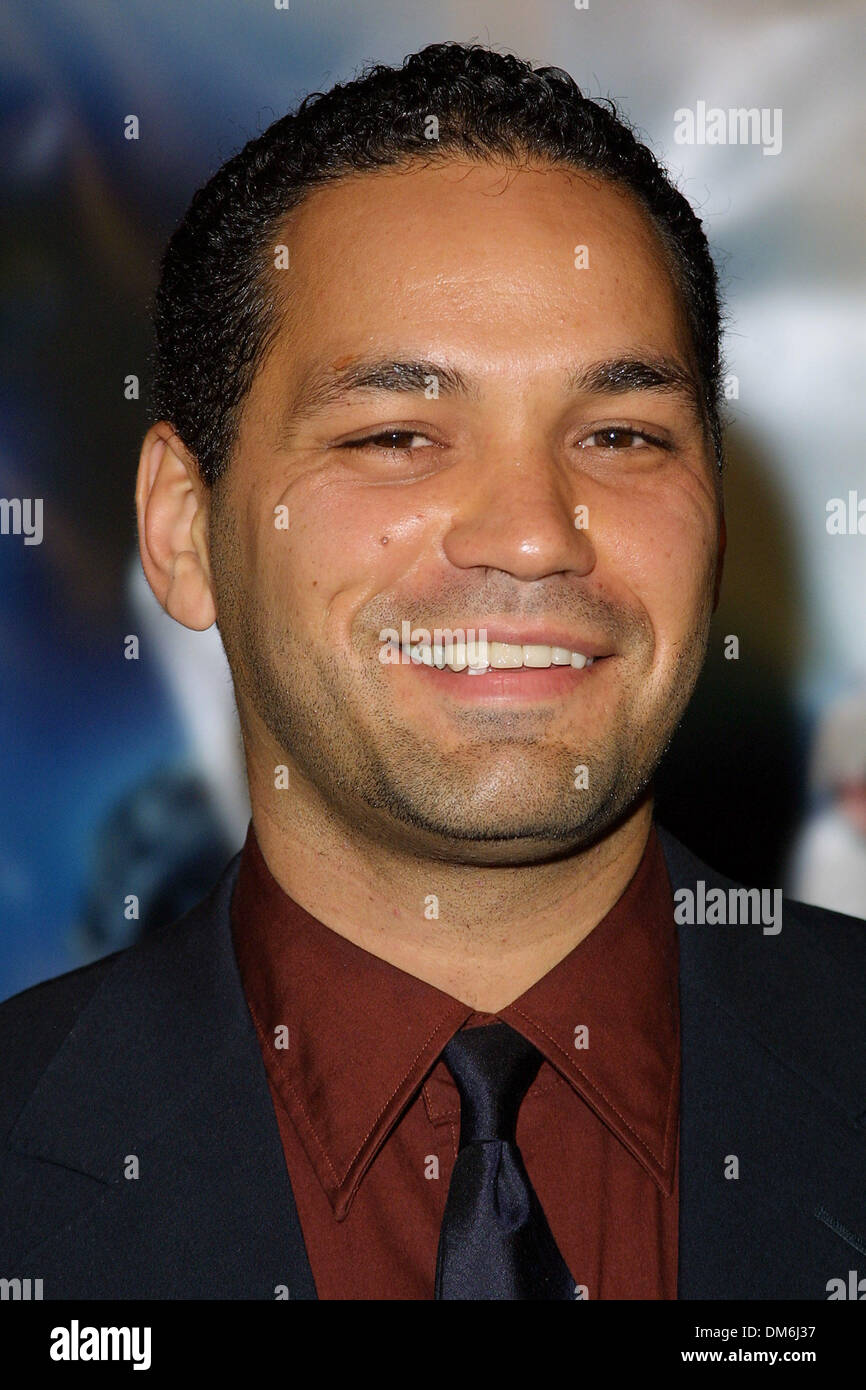 Какой винсент. Джо спано. Винсент вентреска. Какой винсент. Винсент мартелла 2022.