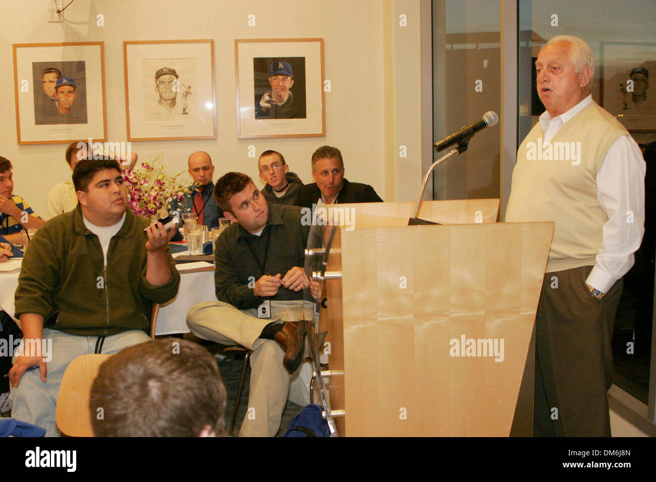 May 12, 2005; Los Angeles, CA, USA; Former Los Angeles Dodgers manager TOMMY LASORDA meets students during a Sports Journalism Workshop at the Los Angeles Dodgers Stadium. Mandatory Credit: Photo by Ringo H.W. Chiu/ZUMA Press. (©) Copyright 2005 by Ringo H.W. Chiu Stock Photo