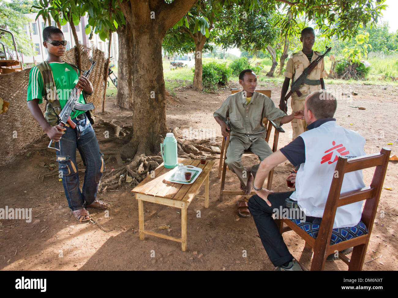Guns rebels africa hi-res stock photography and images - Alamy