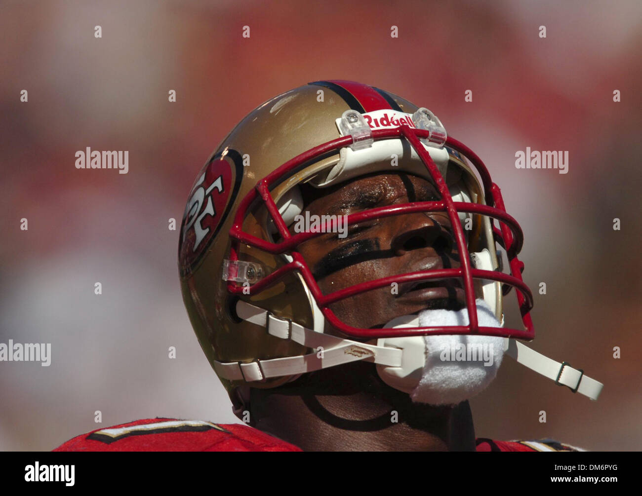 Sep 11, 2005; San Francisco, CA, USA; NFL FOOTBALL: 49ers Bryant Young ...