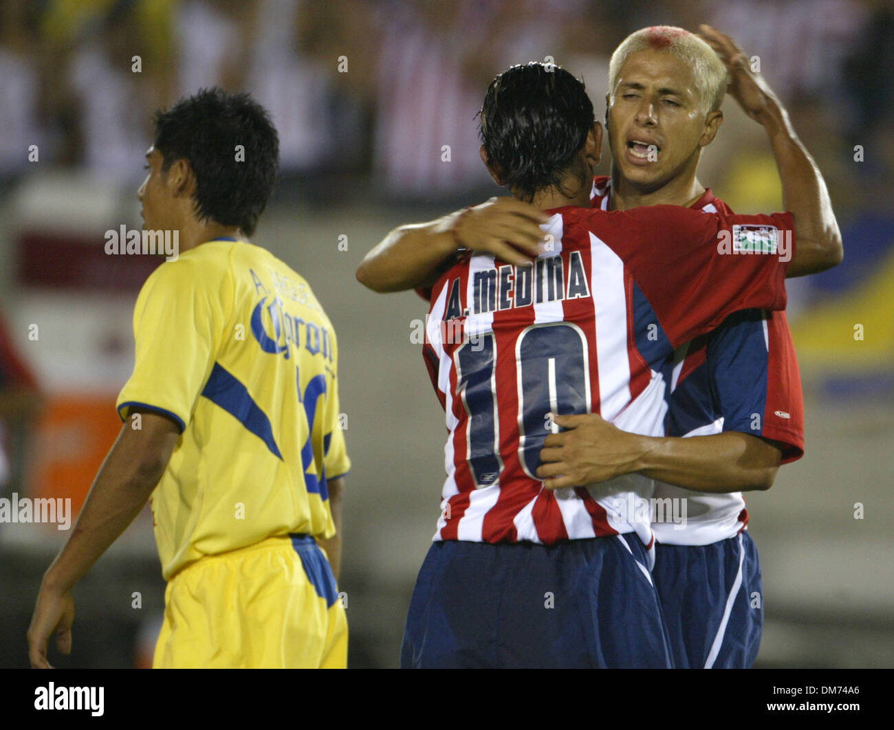 Aug 10, 2005; LOS ANGELES, CALIFORNIA, USA; Over 88,000 fans get ready