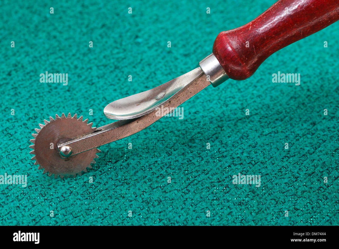 Isolated Old Tracing Wheel Stock Photo - Download Image Now - Cut Out,  Horizontal, No People - iStock