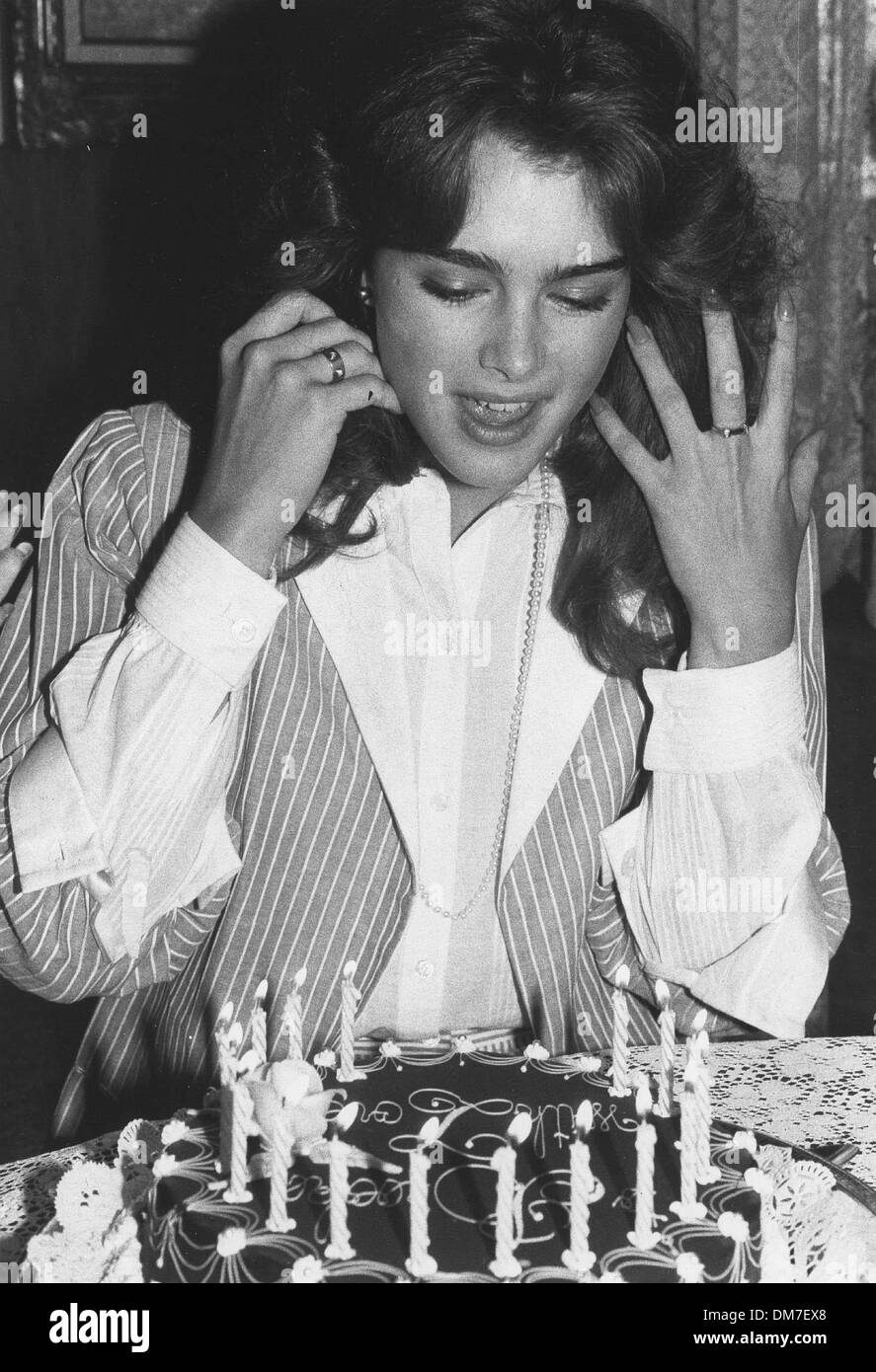 Apr. 15, 1982 - BROOKE SHIELDS celebrates her 17th birthday at Regines