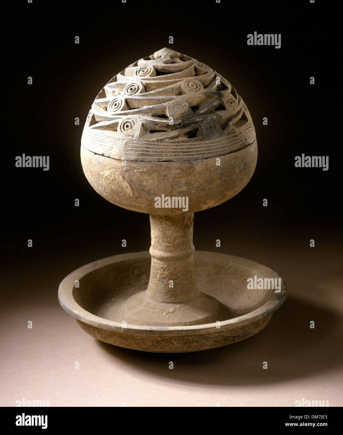 Qustul Ancient egyptian incense burner hi-res stock photography and images - Alamy