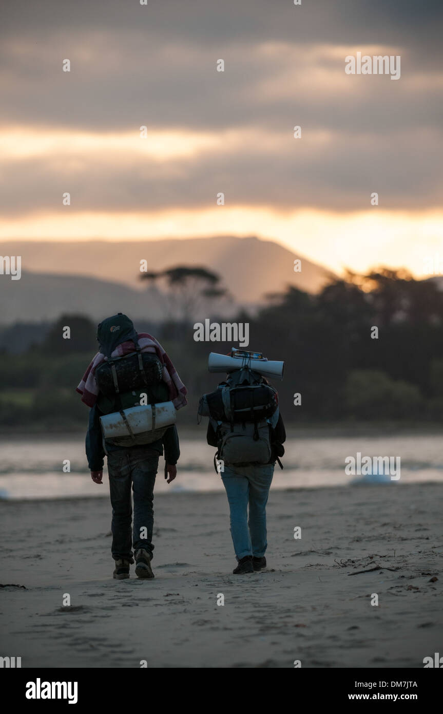 Backpackers Backpacker Travellers High Resolution Stock Photography And Images Alamy