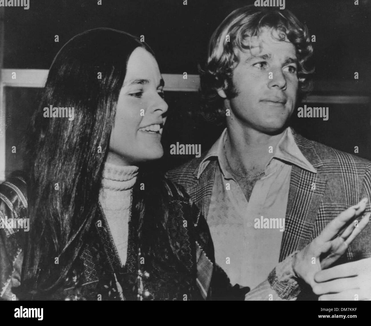 Apr. 22, 1970 - ALI MACGRAW with Ryan O'Neal.1970.(Credit Image: © Globe Photos/ZUMAPRESS.com) Stock Photo