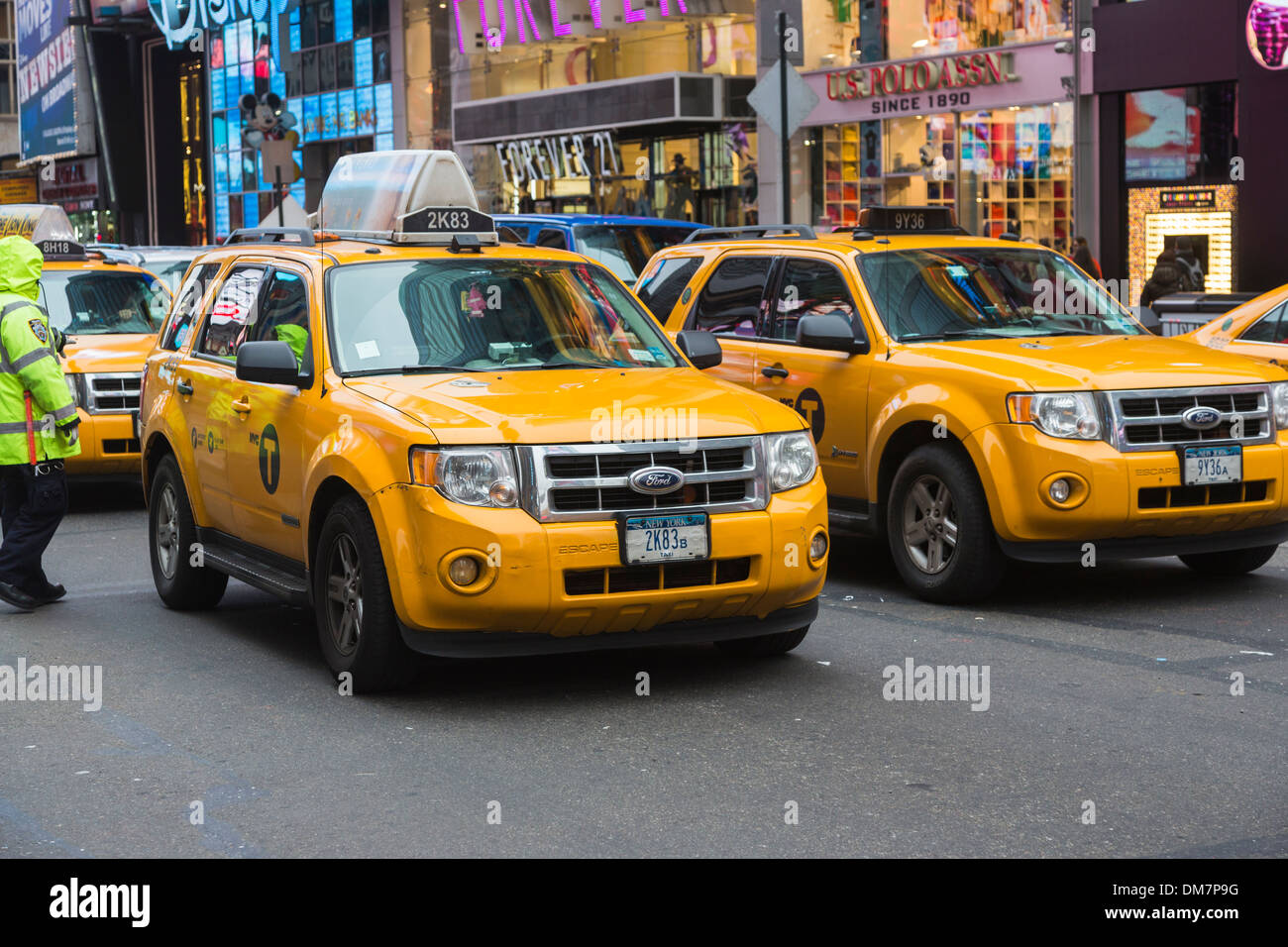 Yellow taxi cabs in Times Square, New York Stock Photo Alamy