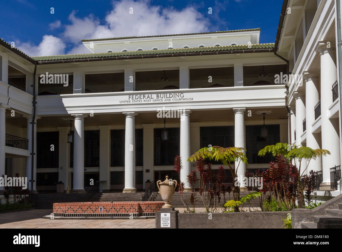 USA, Hawaii, Hawaii (Big) Island, Hilo, Federal building Stock Photo Alamy