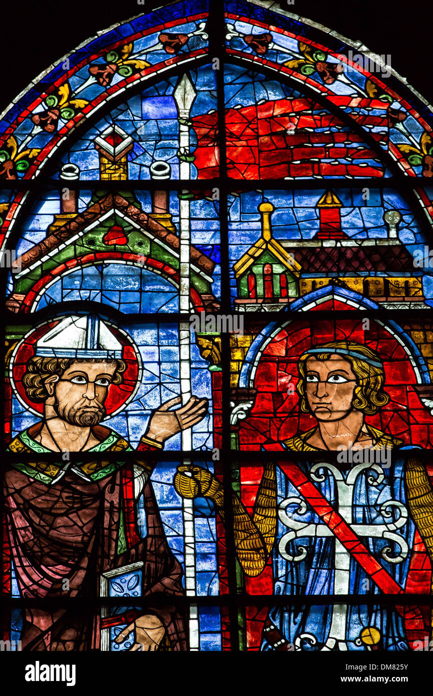 STAINED-GLASS WINDOW OF SAINT-DENIS HANDING THE ORIFLAMME TO JEAN CLEMENT (ONE OF THE OLDEST REPRESENTATIONS OF THE FIRST FLAG OF FRANCE USED IN TIMES OF WAR IN THE MIDDLE AGES), INTERIOR OF THE OUR LADY OF CHARTRES CATHEDRAL, LISTED AS A WORLD HERITAGE S Stock Photo