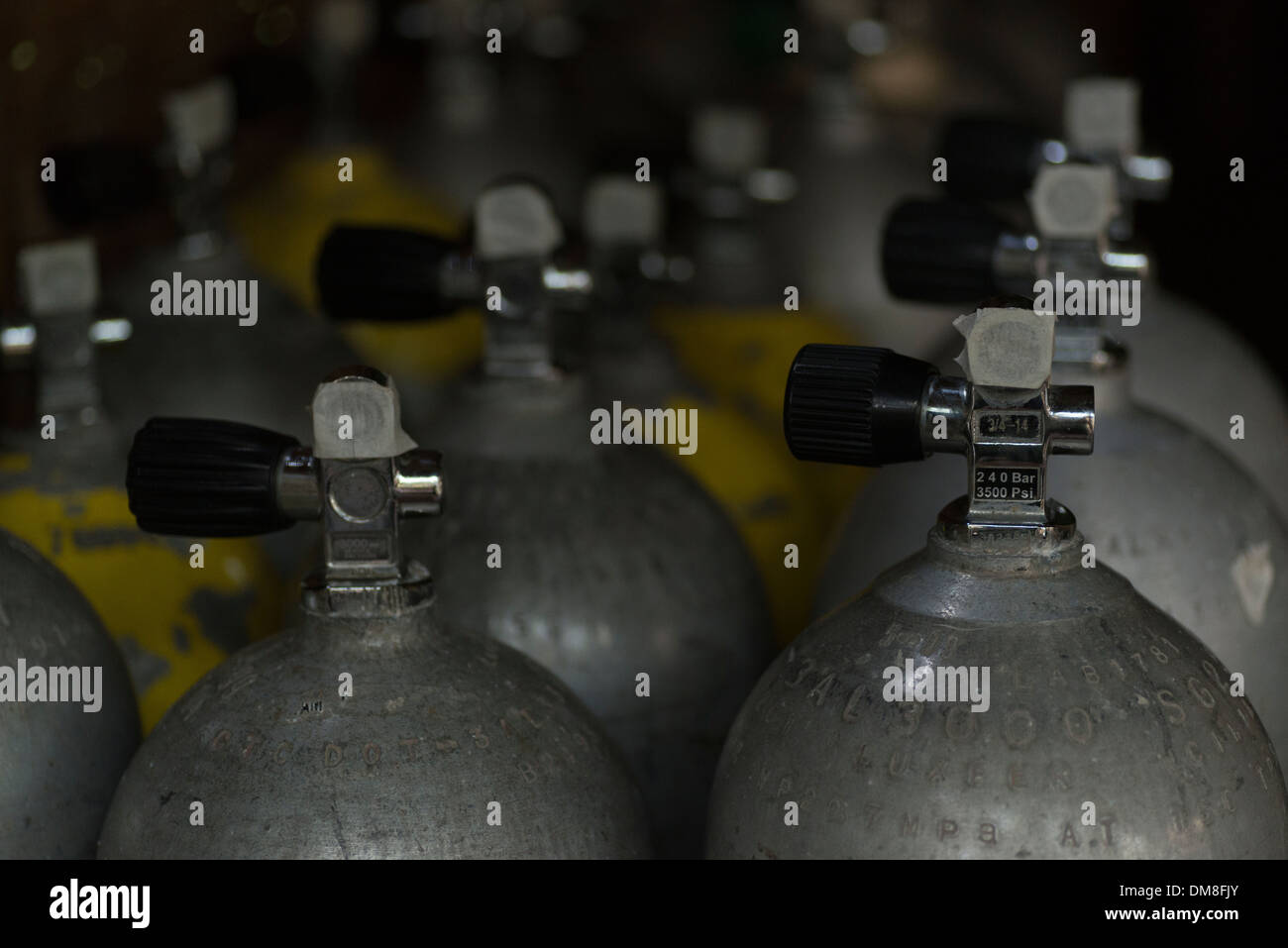 Compressed air hires stock photography and images Alamy