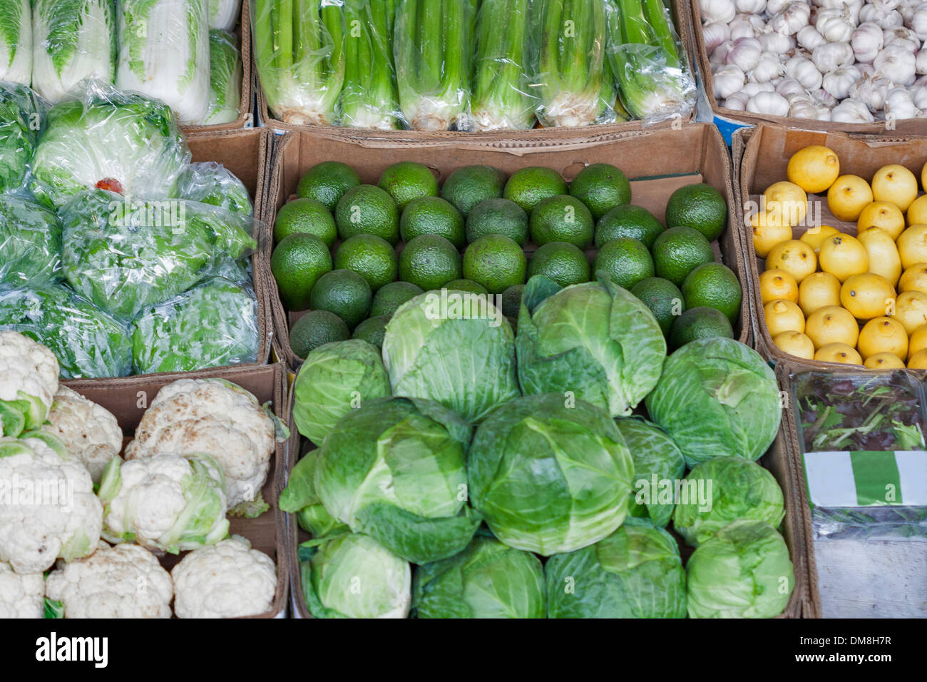 fresh vegetables and fruits at a farmer's market Stock Photo - Alamy