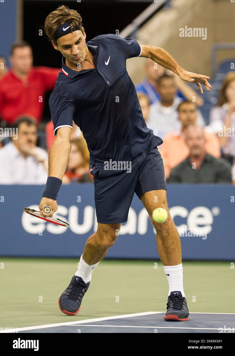 roger-federer-us-open-2012-mens-match-roger-federer-vs-bjorn-phau-DM8KMY.jpg