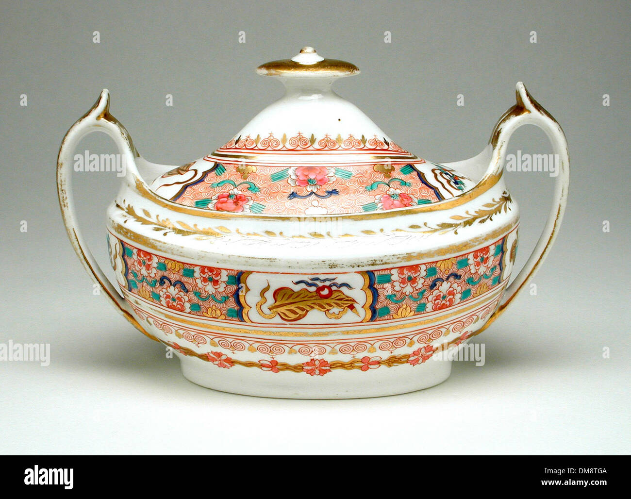 This tea service, part of a larger collection, represents the craftsmanship of ancient and Islamic art from the Middle East. It includes detailed decoration in the context of Islamic and Middle Eastern cultural traditions. The service features fine ceramics, textiles, and ornamental designs, blending influences from the Pacific, Chinese, Korean, and contemporary arts. Stock Photo