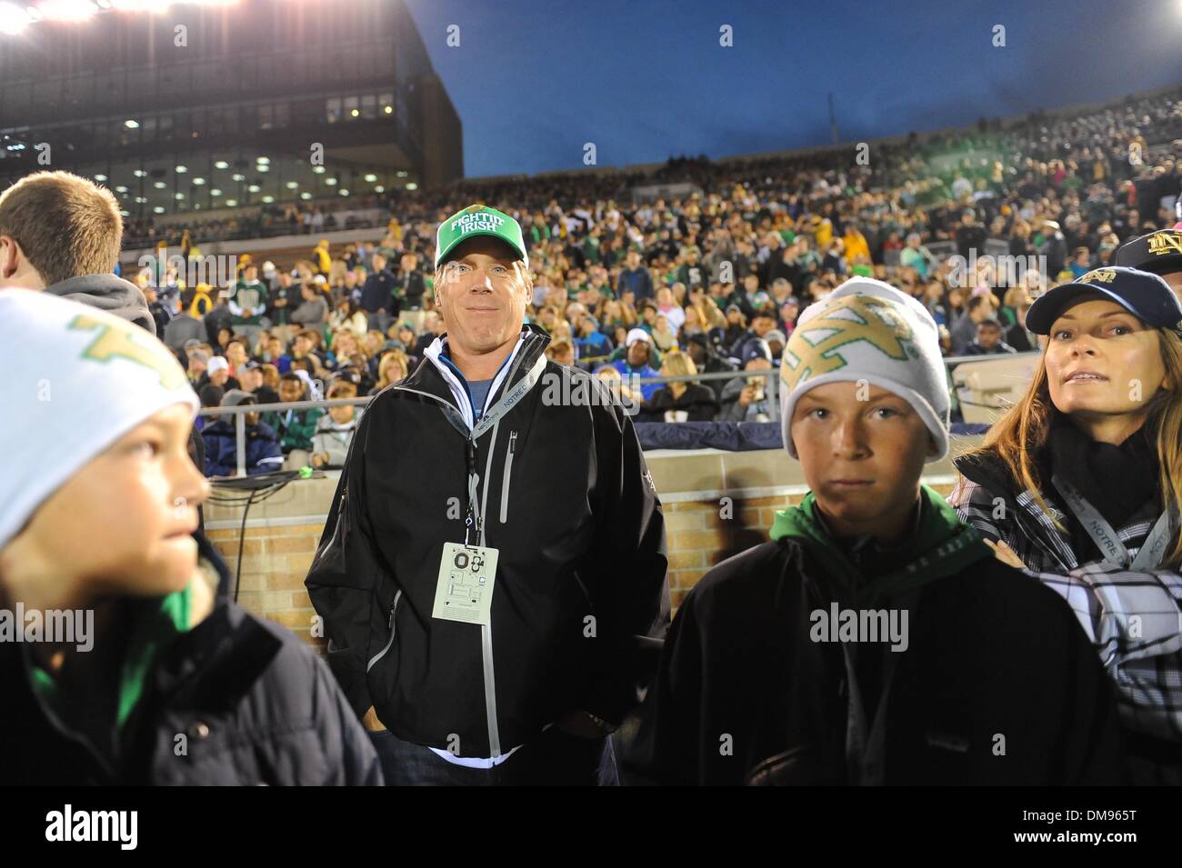 South Bend, IN, USA. 19th Oct, 2013. October 19, 2013 South Bend, IN.Former Notre Dame quarterback, and star football player at the university, married and the father of three young sons, (Morrison Mirer, 15; Oliver Mirer, 12; and Charlie Mirer, 9), and wife Stephanie Mirer. Rick Mirer is doing quite well these days, living in San Diego and the owner/operator of Mirror Wine Company in Napa Valley.A percentage of the wine sales benefit his Mirer Family Foundation which helps needy children in Goshen and throughout San Diego.Notre Dame has finally snapped its long, home © csm/Alamy Live News Stock Photo